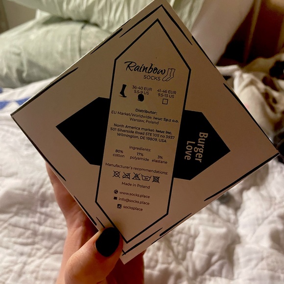 Burger Love Rainbow Socks Gift Set - Picture 4 of 7